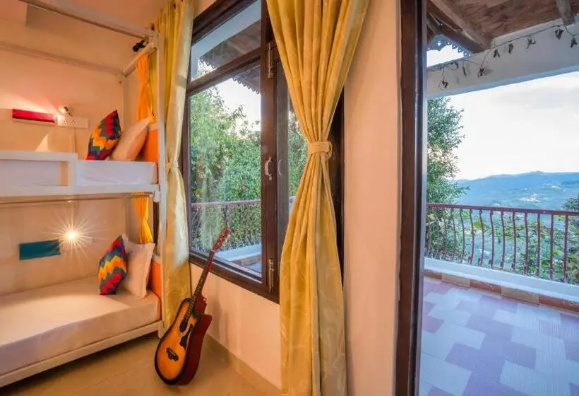 ルームシェアのワンベッド, Gostops Mukteshwar Private Rooms And Dorms