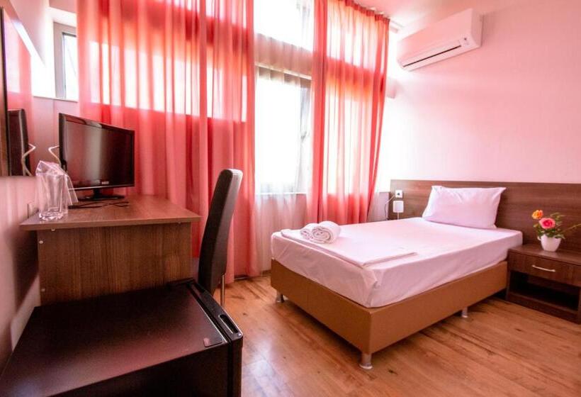 חדר סטנדרט, Green Hill