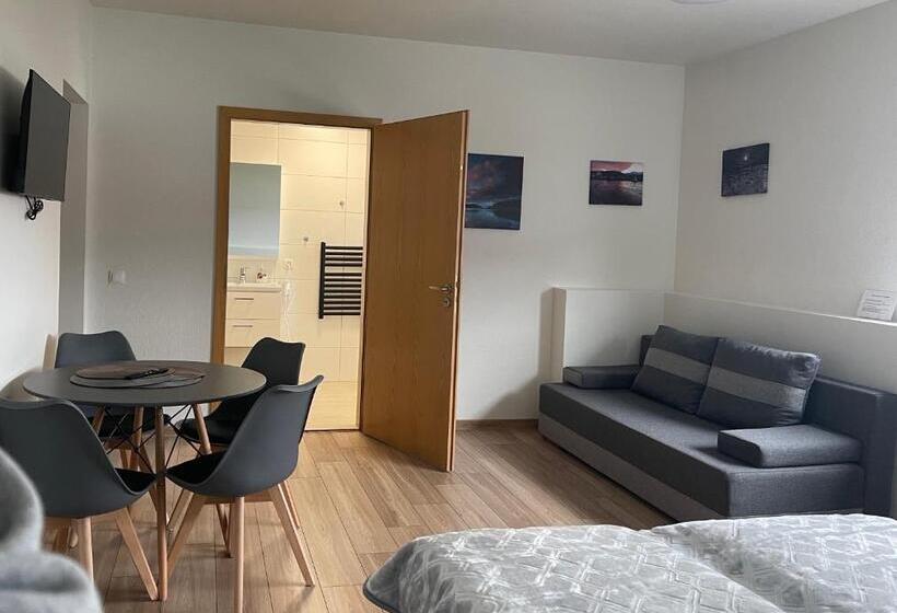 اتاق استاندارد با چشم‌انداز کوهستان, Helgrindur Guesthouse