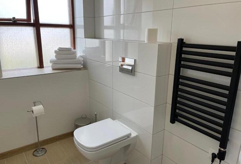 اتاق استاندارد یک نفره, Helgrindur Guesthouse