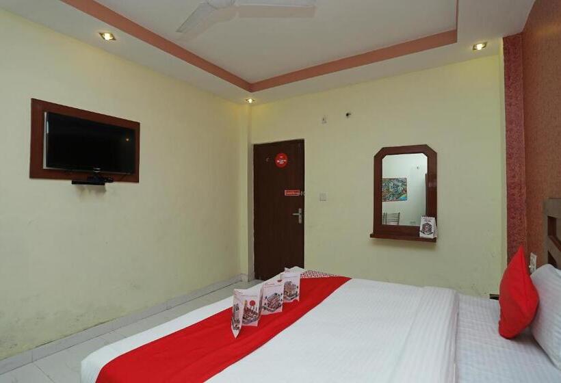 Üç Kişilik Klasik oda, Flagship Hotel Neel Ganga