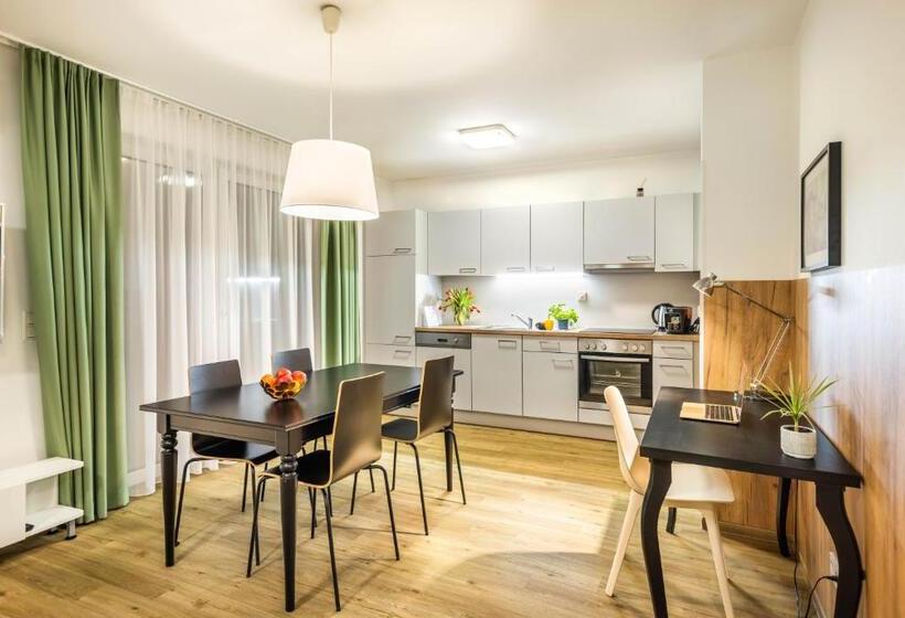 带阳台套房, Jimmy S Apartments Siena