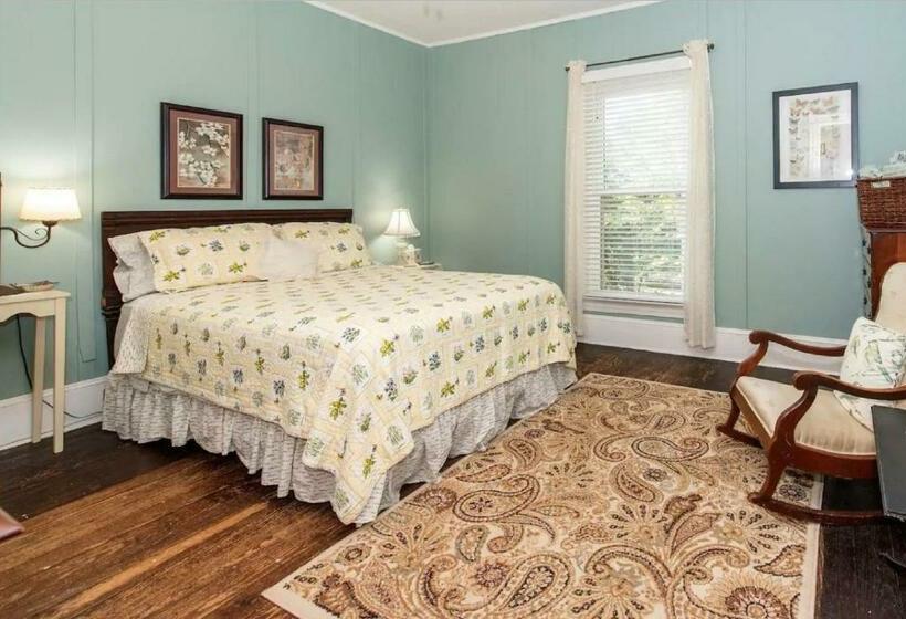 バス共有のスタンダードルーム, Magnolia House & Gardens B&b