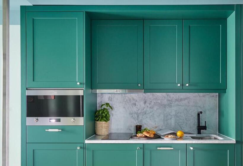 Sviitti, Schwan Locke