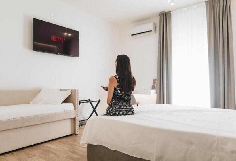 جناح جونيور, Centoquindici Rooms & Suite