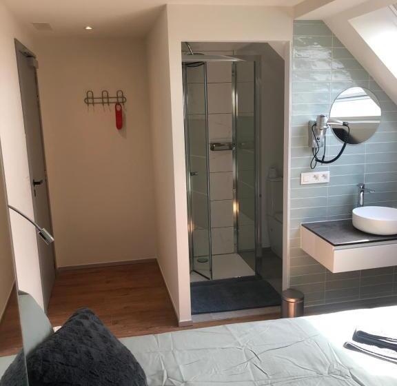 스탠다드 싱글 룸, Fi'lin