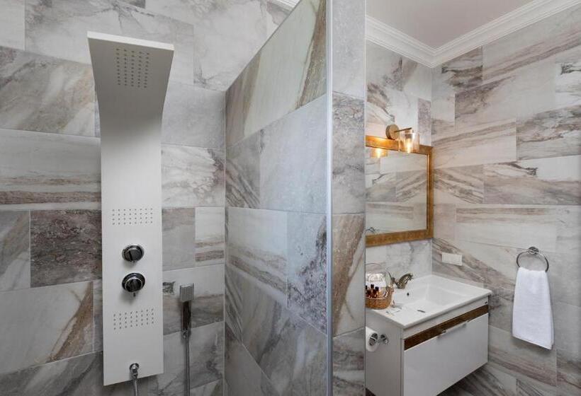 سوییت لوکس, Kairos