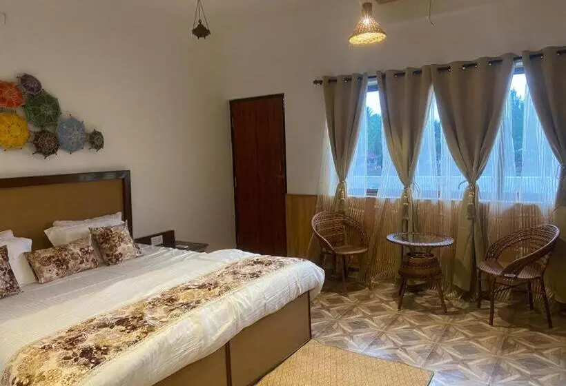 デラックスルーム, Veda5 Wellness Retreat & Spa