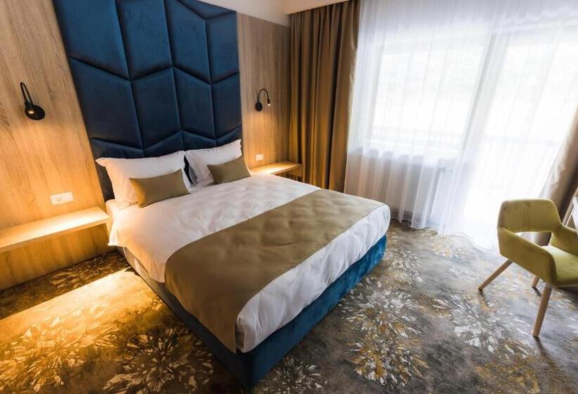חדר סטנדרט נוף להרים, Nedei Hotel&spa Transalpina