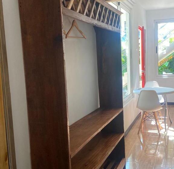 标准工作室, Budda Home