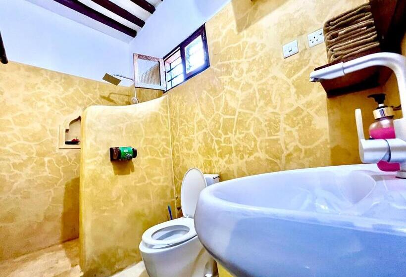 Четырехместный Номер Стандарт Вид на Сад, Chikachika Beach B&b