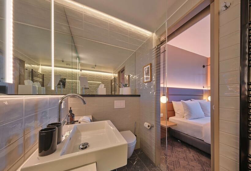 Студия Стандарт, Adina Apartment Hotel Munich