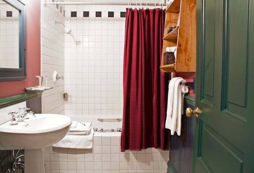 جناح, The Audubon Inn Llc