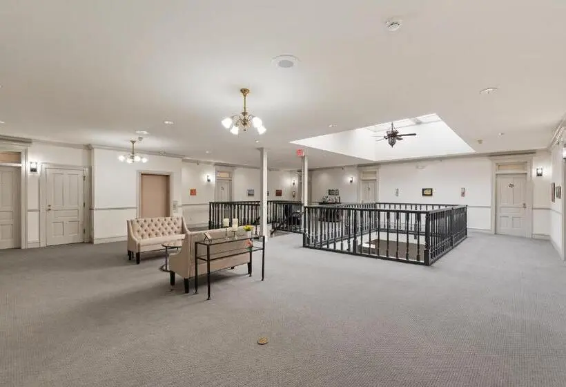 デラックスルーム, The Audubon Inn Llc
