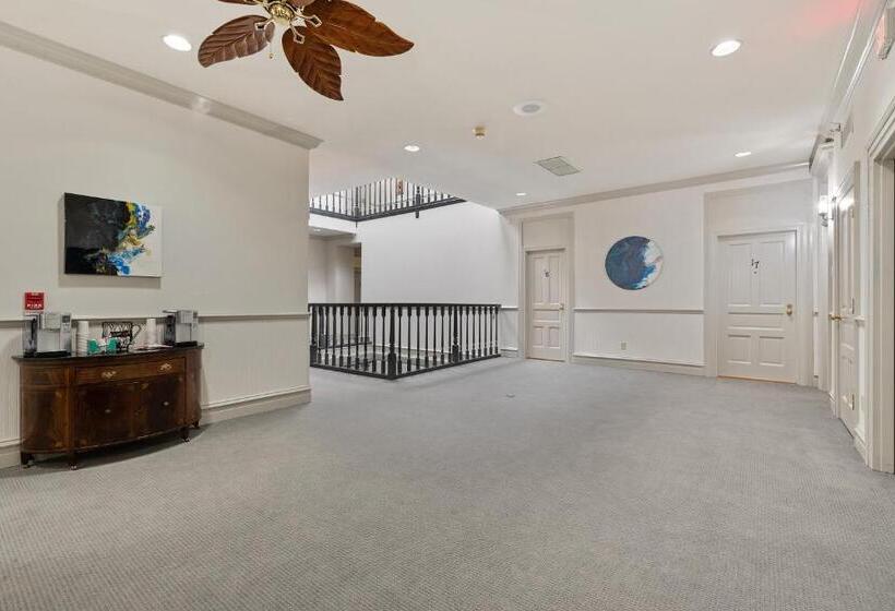 غرفة إقتصادية, The Audubon Inn Llc