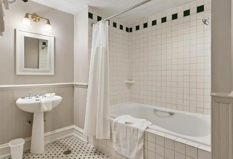デラックスルーム, The Audubon Inn Llc