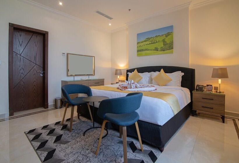 Президентский Люкс, The Gate Hotel And Apartments