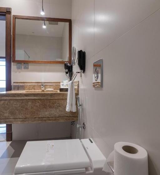 سوییت اجرایی, The Gate Hotel And Apartments