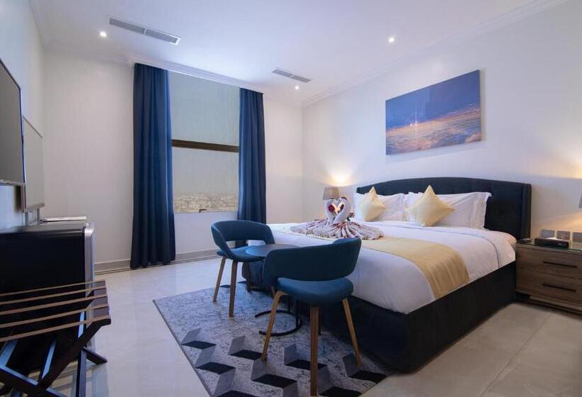Люкс Повышенной Комфортности, The Gate Hotel And Apartments