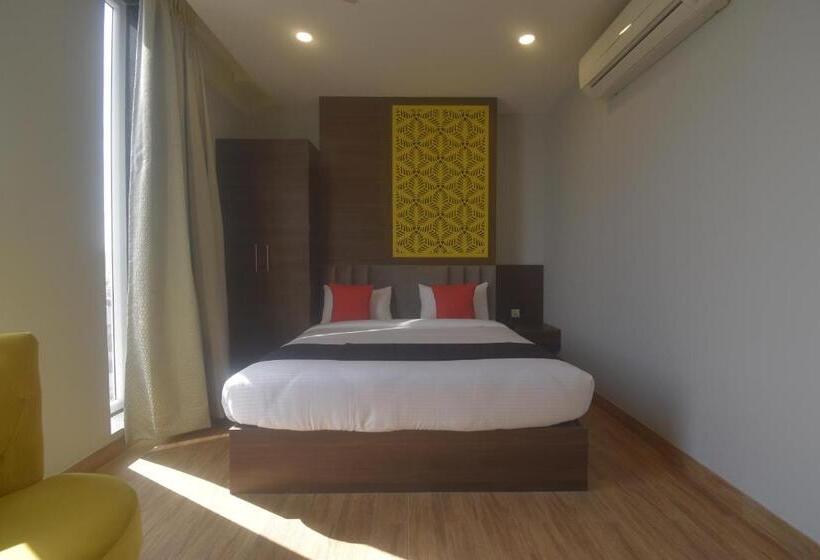 غرفة قياسية سرير كينج, Ka10 Square Hotel & Banquets