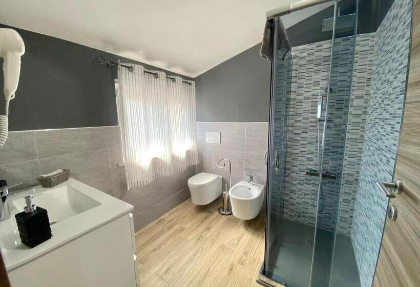 חדר משפחתי, Cadoni Guest House