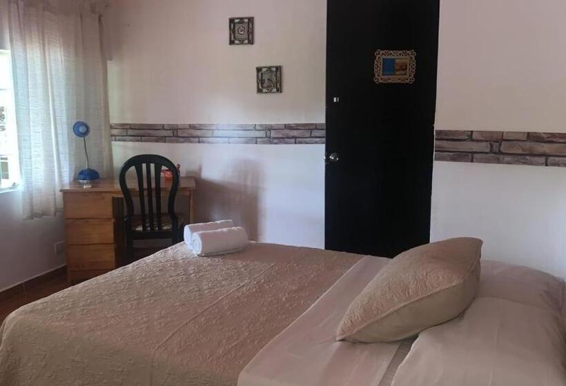 스탠다드 룸, Hostal Familiar Villa Nome