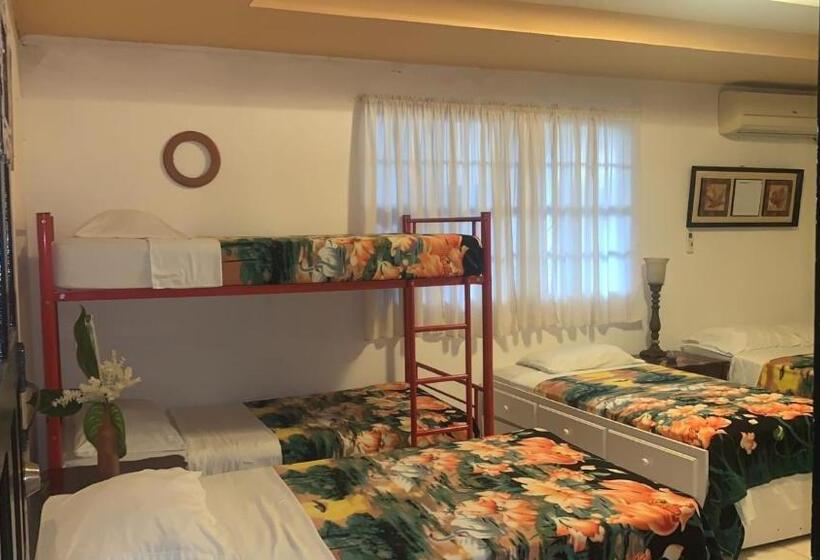 غرفة عائلية, Hostal Familiar Villa Nome