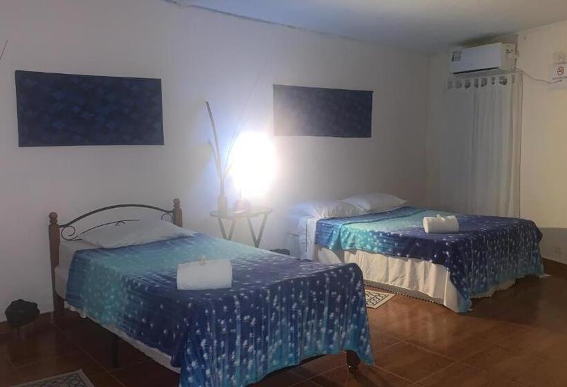 غرفة قياسية ثلاثية حمام مشترك, Hostal Familiar Villa Nome