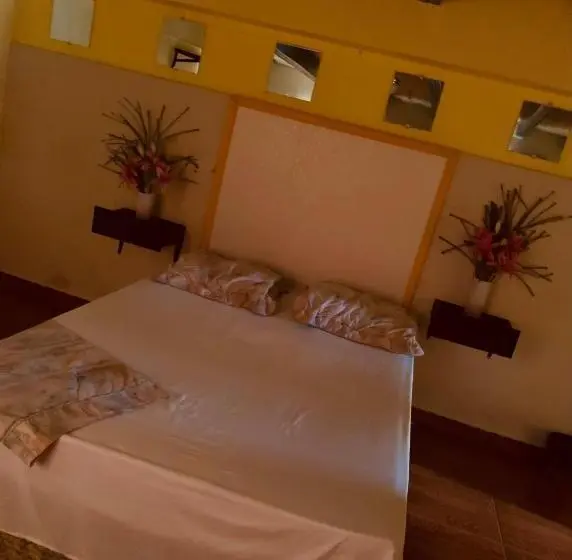 スタンダードトリプルルーム, Hostal Familiar Villa Nome