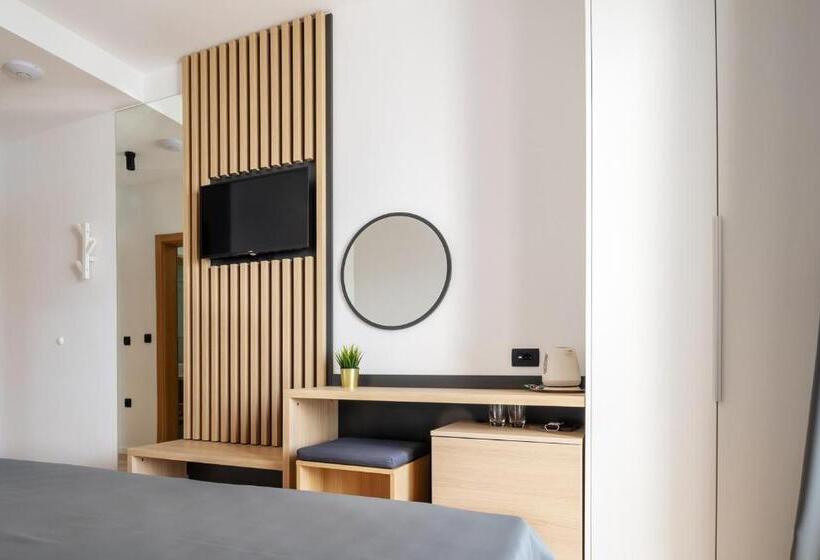 اتاق استاندارد با بالکن و چشم‌انداز دریا, Villa Catalpa