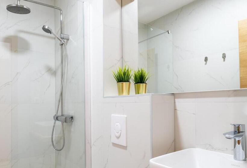 اتاق استاندارد با بالکن, Villa Catalpa