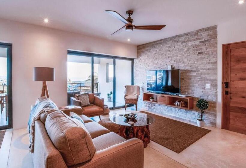 דירת חדר נוף לים, Cerritos Surf Residences