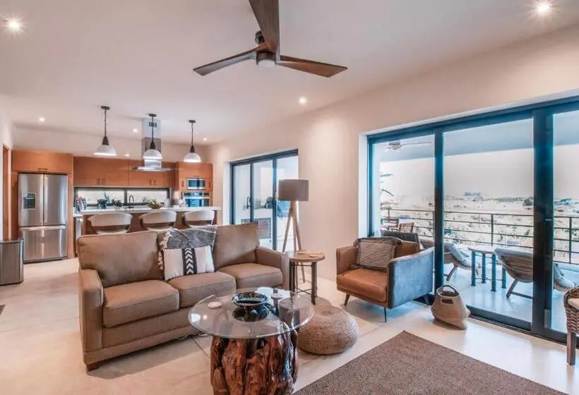 海の見える1ベッドルームアパートメント, Cerritos Surf Residences