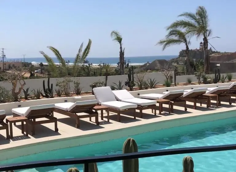 プールの見える1ベッドルームアパートメント, Cerritos Surf Residences