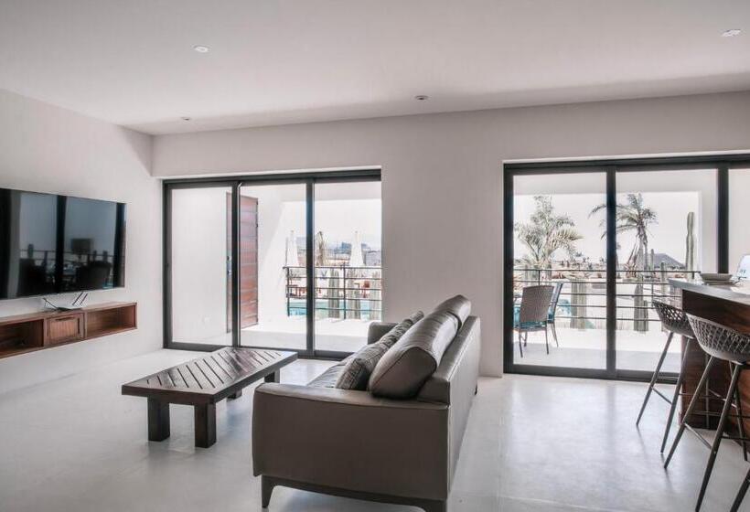 プールの見える１ベッドルームアパートメント, Cerritos Surf Residences