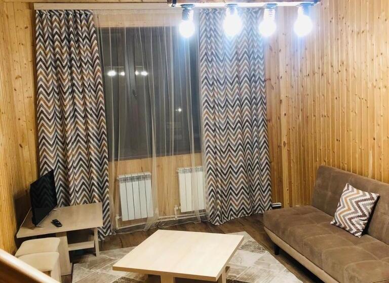 带2个卧室的别墅, Cottage Chalet And Tours