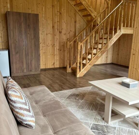 带2个卧室的别墅, Cottage Chalet And Tours