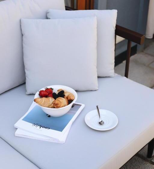 Suite with Terrace, Ecole St. Pierre