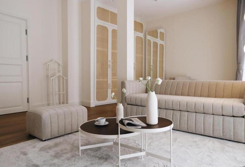 Suite with Hot Tub, Ecole St. Pierre