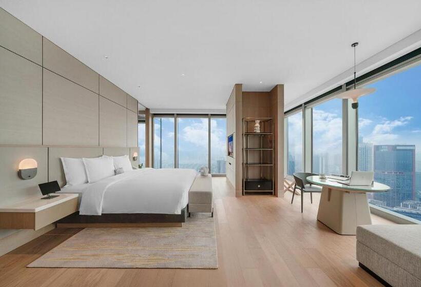 سوییت اجرایی, Grand Bay Hotel Chengdu
