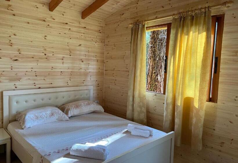 آپارتمان 2 خوابه, Bujtina Uji I Panjes, Log Cabins