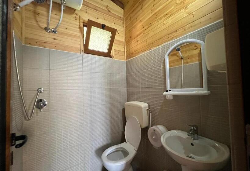 آپارتمان 1 خوابه, Bujtina Uji I Panjes, Log Cabins