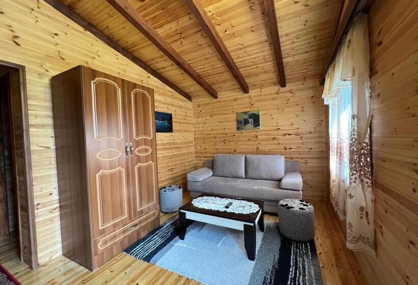آپارتمان 1 خوابه, Bujtina Uji I Panjes, Log Cabins