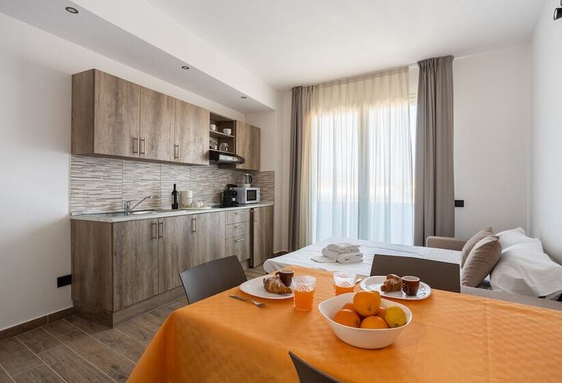 带1个卧室的高级公寓, Solemar Sicilia   Multi Suite