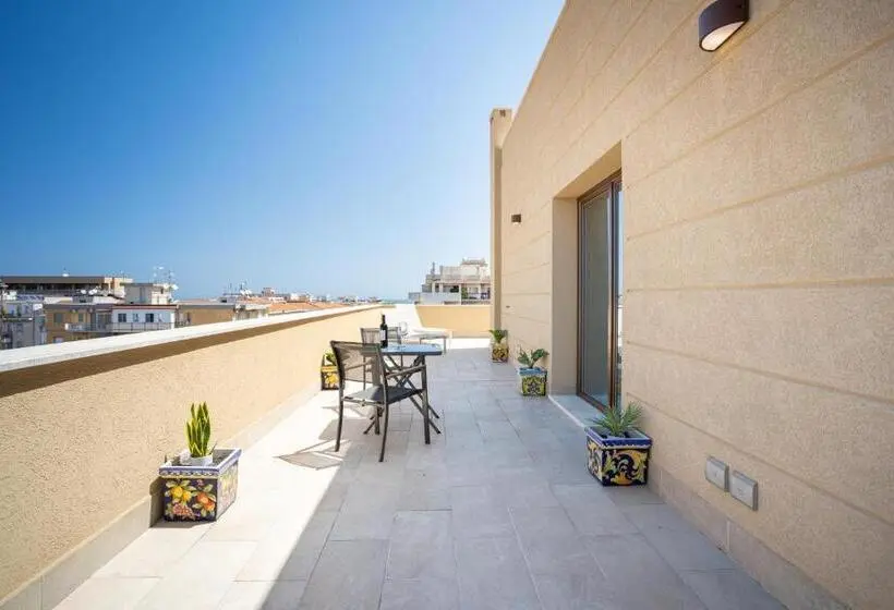 آپارتمان 1 خوابه با تراس, Solemar Sicilia   Multi Suite