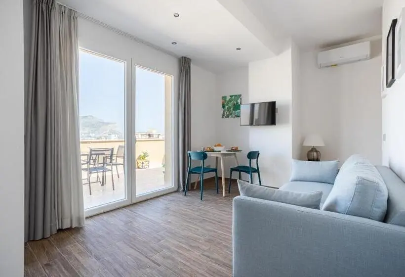 آپارتمان 1 خوابه با تراس, Solemar Sicilia   Multi Suite