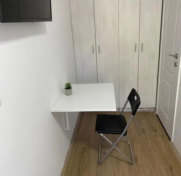 اتاق استاندارد, Omis Rooms