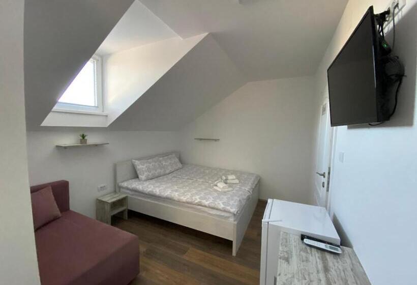 اتاق استاندارد, Omis Rooms