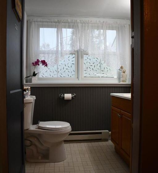 스탠다드 룸, Brook Road Inn