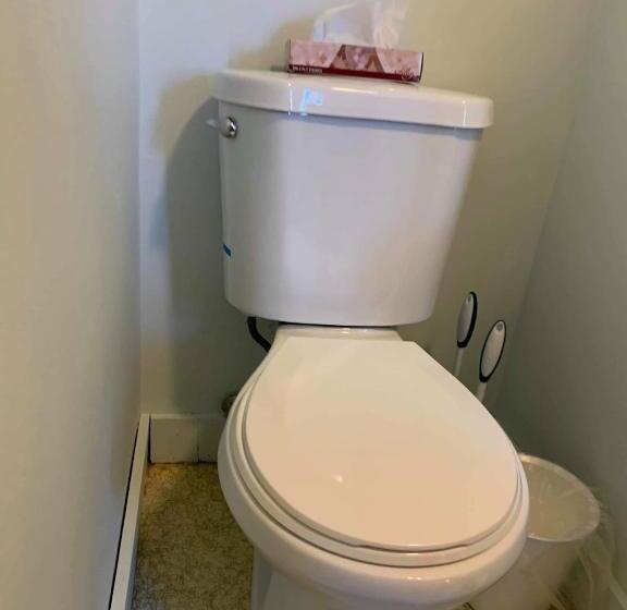 디럭스 룸, Brook Road Inn